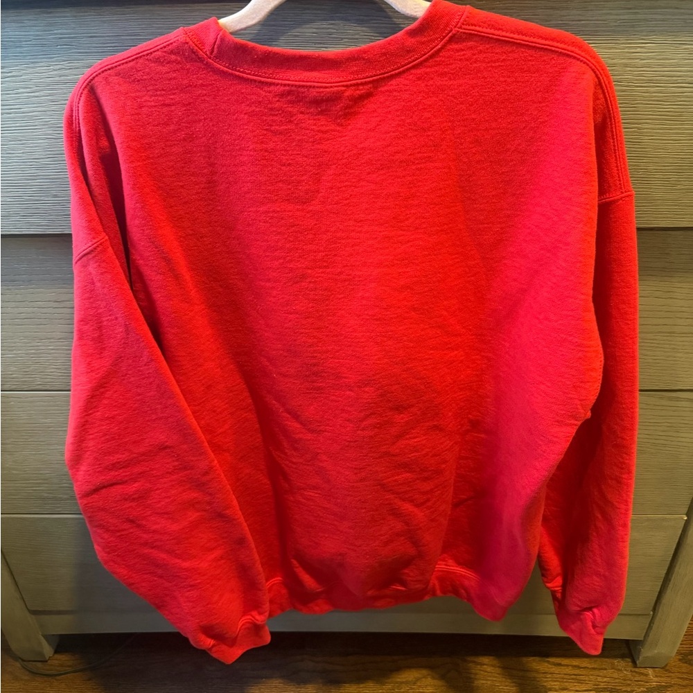 Gildan Red Unisex Sweatshirt with Heart Design Size XL - Picture 4 of 5